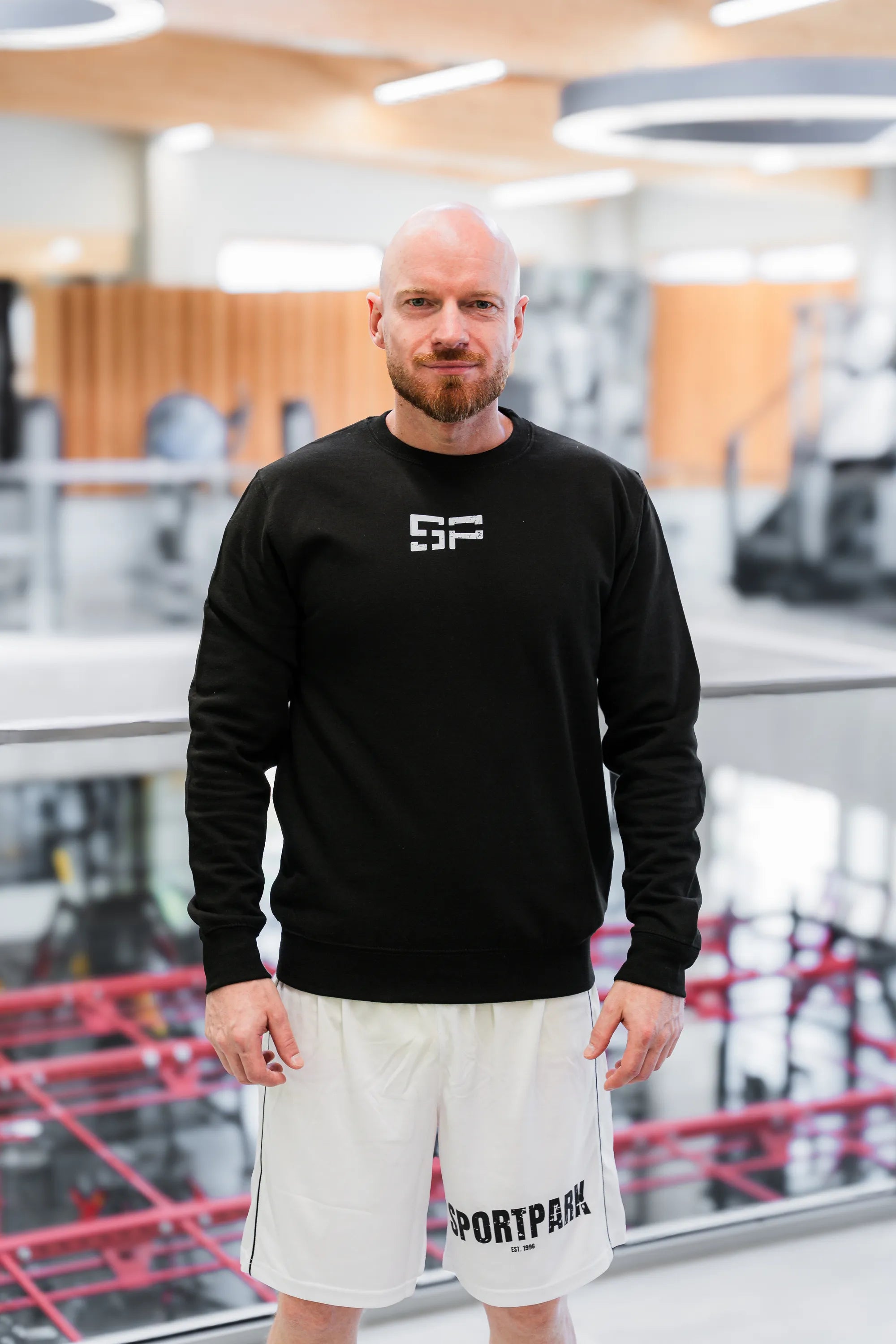 SP Clothing black&white Classic Sweatshirt unisex schwarz front