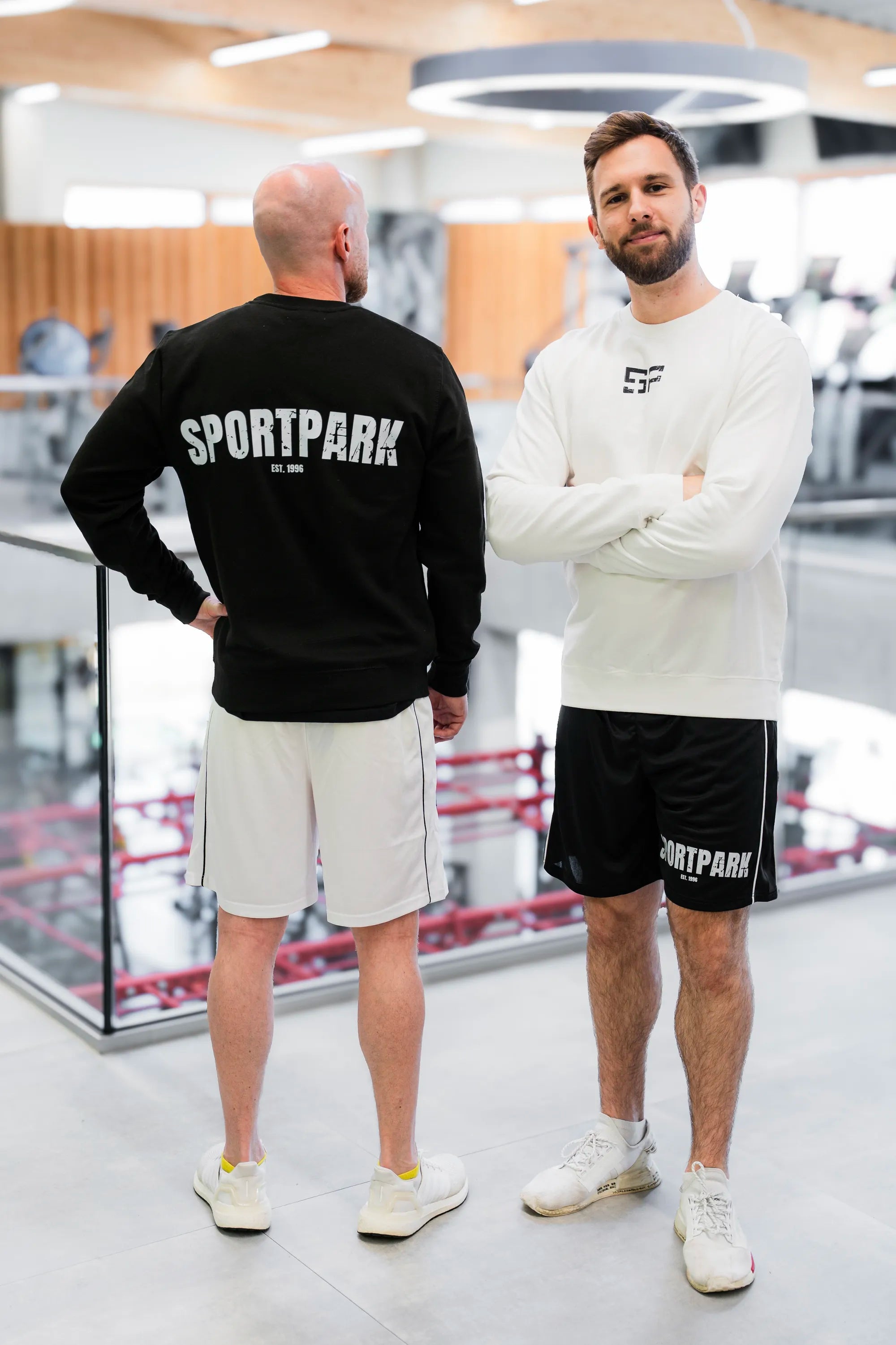 SP Clothing black&white Classic Sweatshirt unisex schwarz & weiss