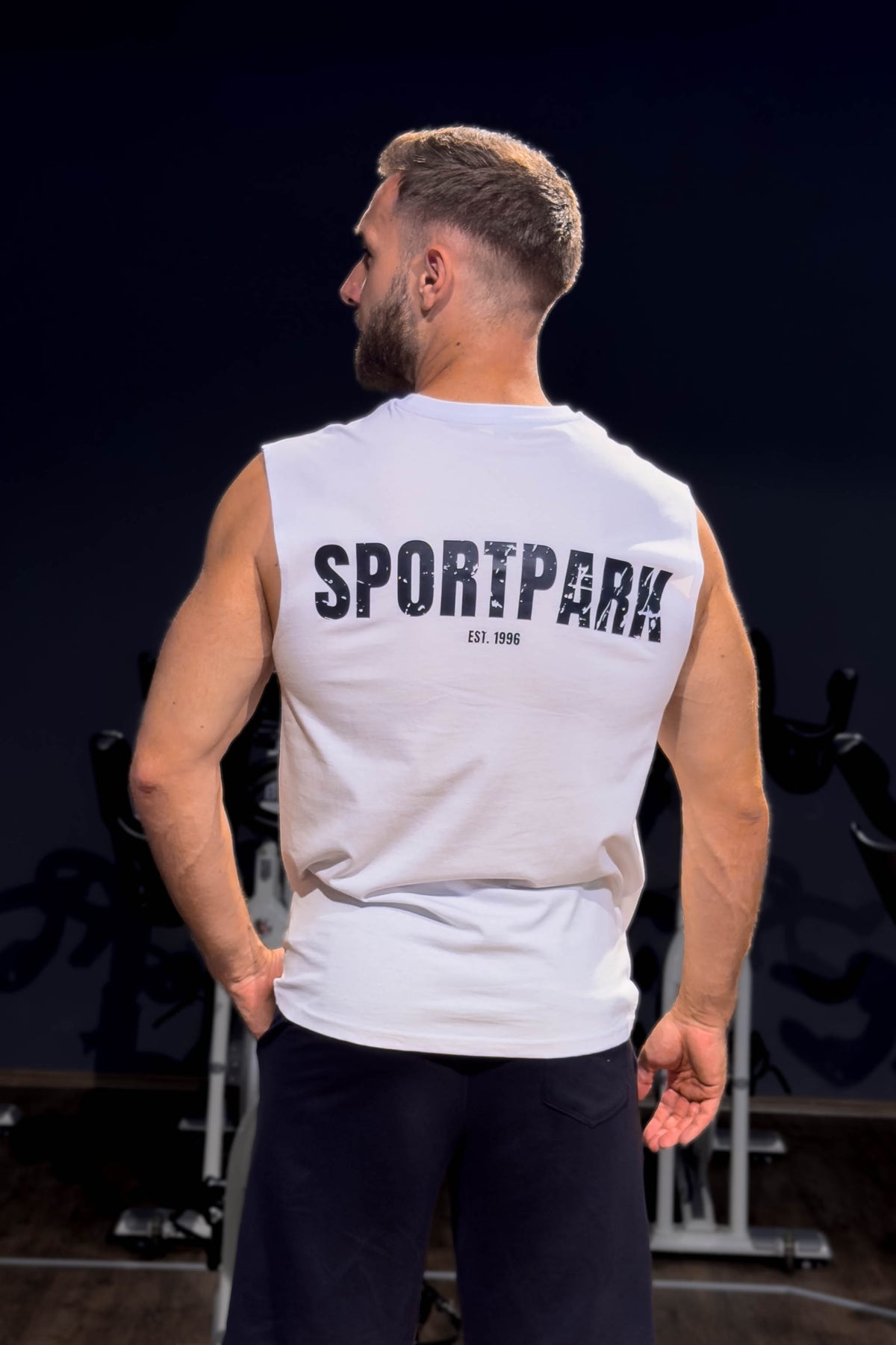 Tanktop-weiss-hinten